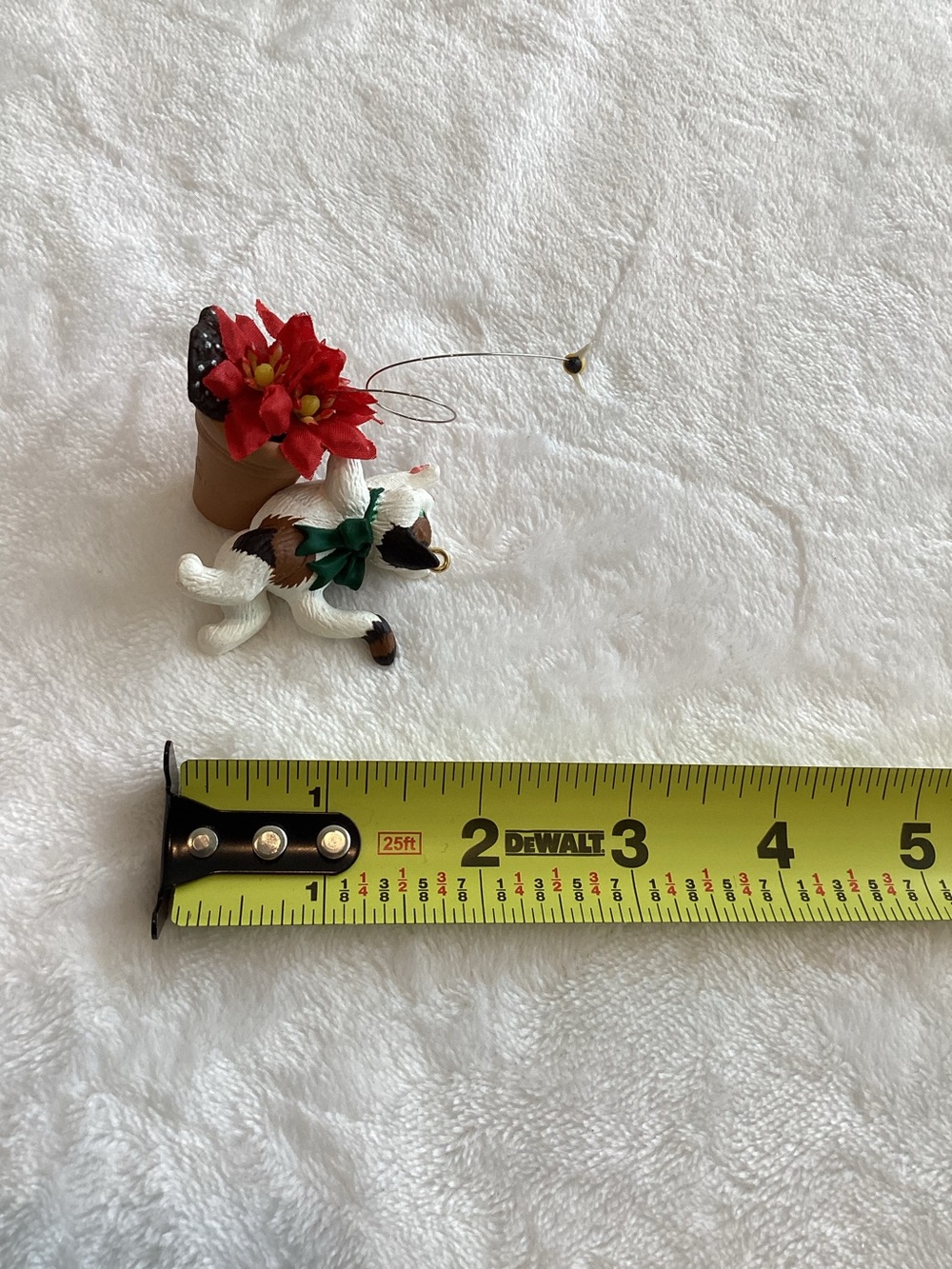 Vintage Hallmark Keepsake Ornament Cat Mischievous Kitten Poinsettia 2002 - Picture 11 of 11